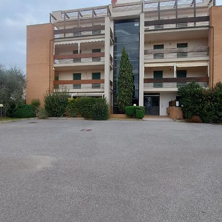 Appartamento Santa Costanza Con Piscina San Vincenzo Exterior foto